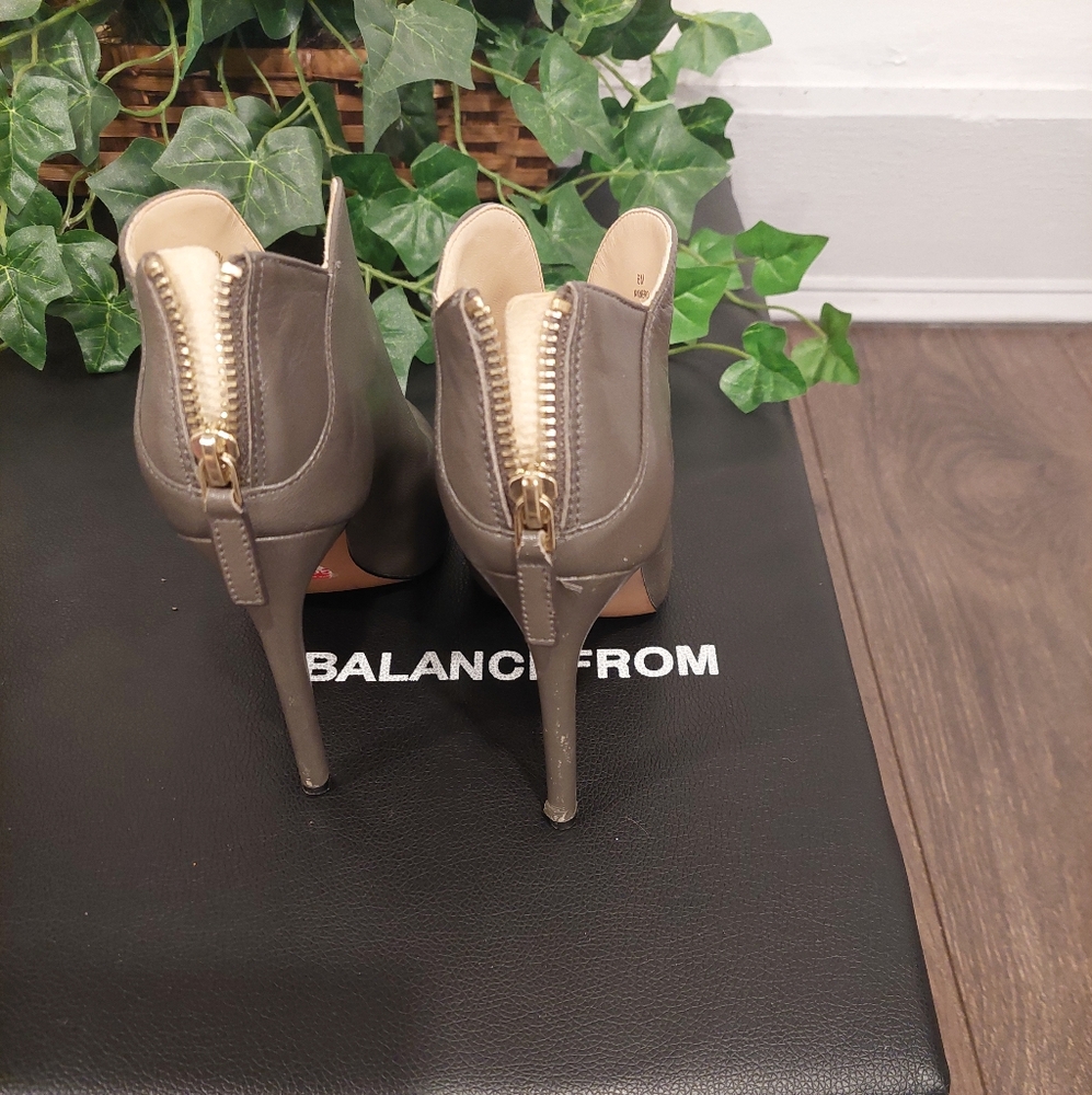 Women's boots